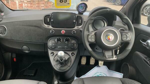 Abarth 695 1.4 T-jet 75Th Anniversario Hatchback M  #4