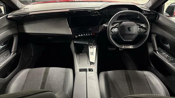 Peugeot 408 58Kwh Gt Fastback 210 Ps LT25BRV #4