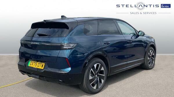 Vauxhall Grandland 73Kwh Gs Suv 213 Ps GV75OTW #3