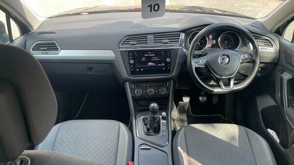 Volkswagen Tiguan 2.0 Tdi Match Suv Euro 6 Ss MJ19EKC Black #4