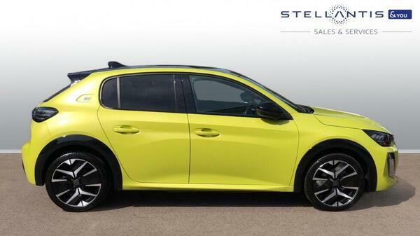 Peugeot e-208 51Kwh Gt Hatchback 7.4Kw Charge VO24FPX #2