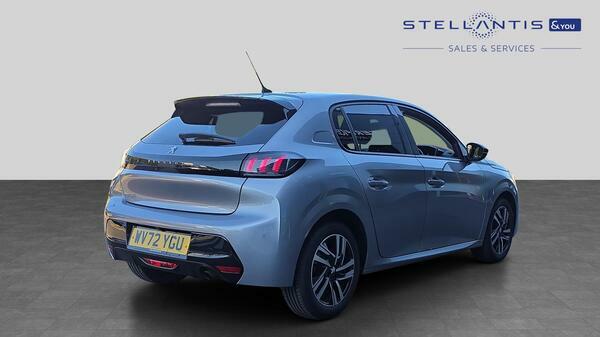 Peugeot 208 1.2 Puretech Allure Premium Hatchback WV72YGU #3