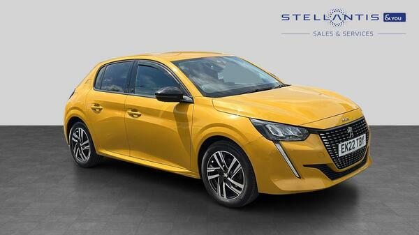Peugeot 208 1.2 Puretech Allure Premium Hatchback E