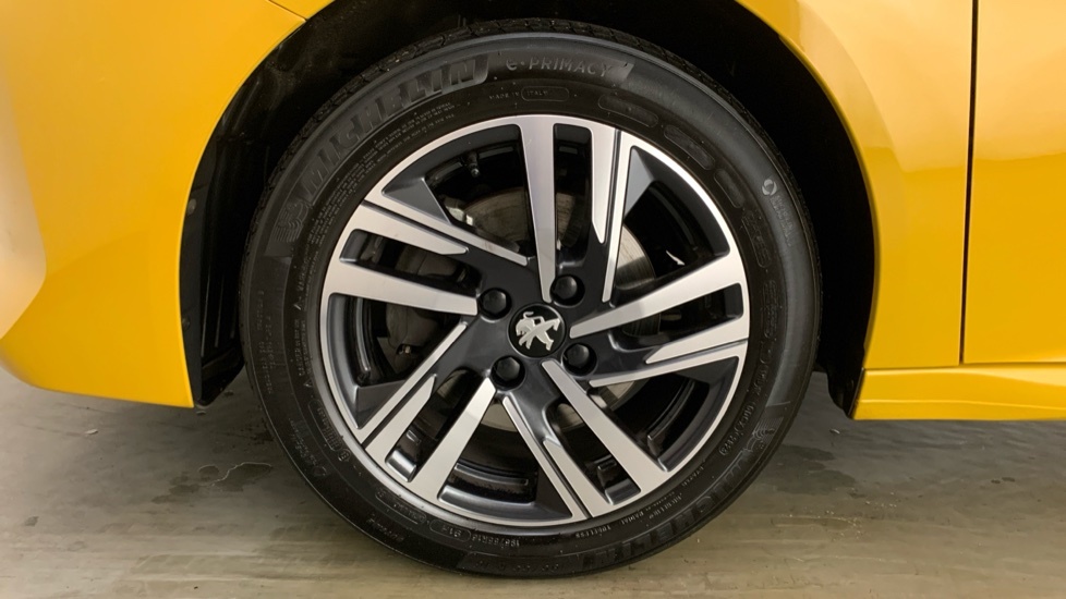 Peugeot 208 1.2 Puretech Active Premium Hatchback BJ73ETA #6