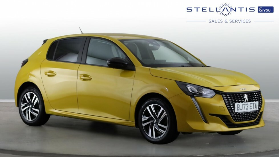 Peugeot 208 1.2 Puretech Active Premium Hatchback