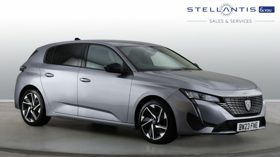 Peugeot 308 1.2 Puretech Allure Premium Hatchback E