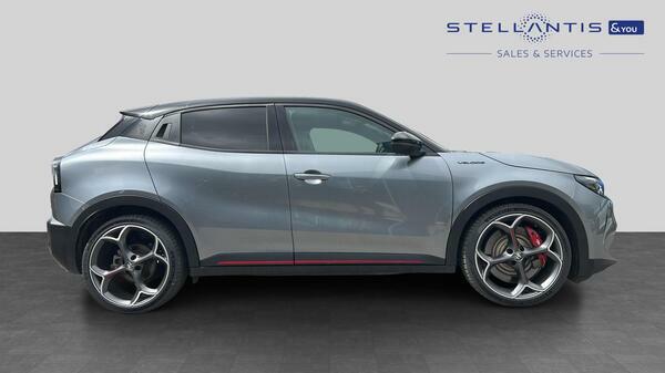 Alfa Romeo Junior 54Kwh Elettrica Veloce #2