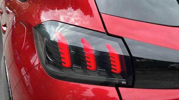 Peugeot 208 1.2 Puretech Gt Hatchback Euro 6 MW23FHV #5