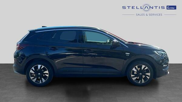 Vauxhall Grandland X 1.2 Turbo Griffin Edition Suv Euro #2