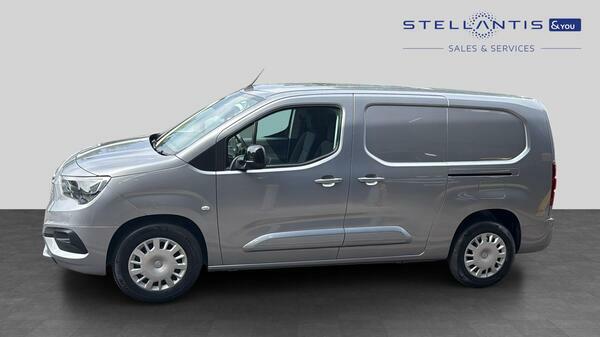 Vauxhall Combo-e Life 2300 50Kwh Pro Panel Van 6Dr L2 7.4  #6