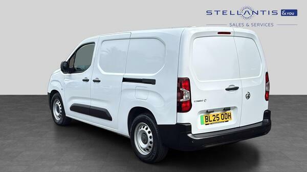 Vauxhall Combo-e Life 2300 50Kwh Prime Crew Van Double Cab 6Dr  #5