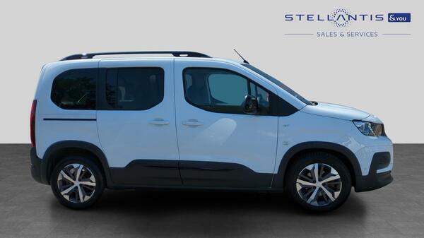 Peugeot e-Rifter 50Kwh Gt Standard Mpv 7.4Kw Cha White #2