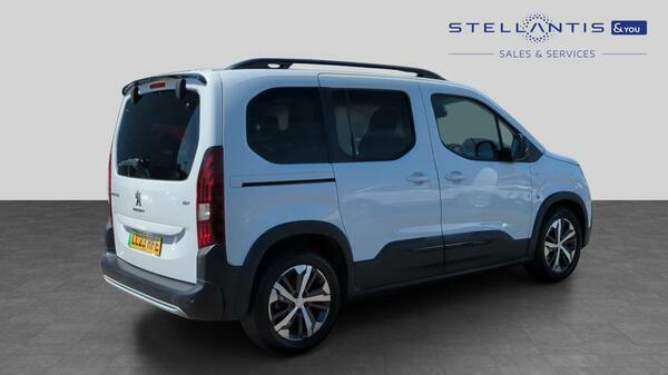 Peugeot e-Rifter 50Kwh Gt Standard Mpv 7.4Kw Cha White #3