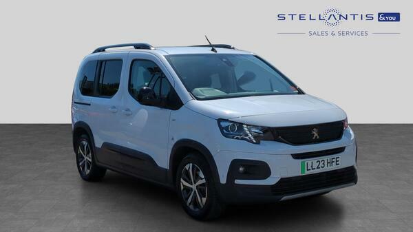 Peugeot e-Rifter 50Kwh Gt Standard Mpv 7.4Kw Cha White