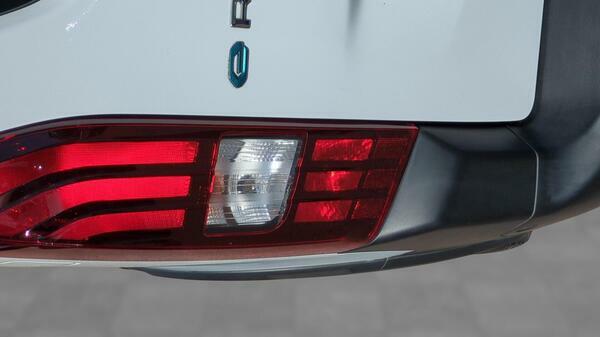 Peugeot e-Rifter 50Kwh Gt Standard Mpv 7.4Kw Cha White #5