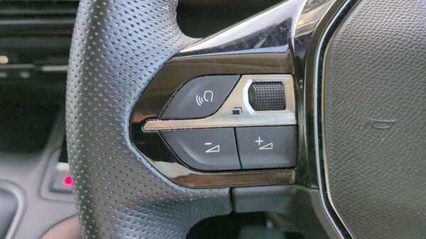 Peugeot e-Rifter 50Kwh Gt Standard Mpv 7.4Kw Charger Grey #19