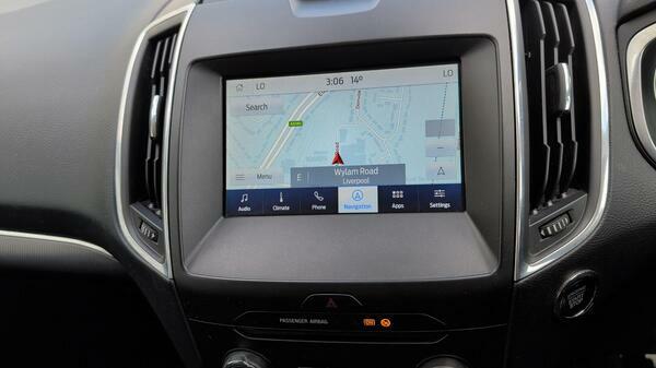 Ford S-Max S-max Titanium Ecoblue White #30