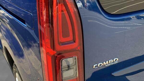 Vauxhall Combo Life 1.2 Turbo Se Mpv Euro 6 Ss 130  #5