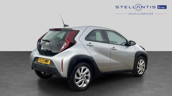 Toyota Aygo X 1.0 Vvt-i Pure Hatchback Euro 6 PL23MMF #3