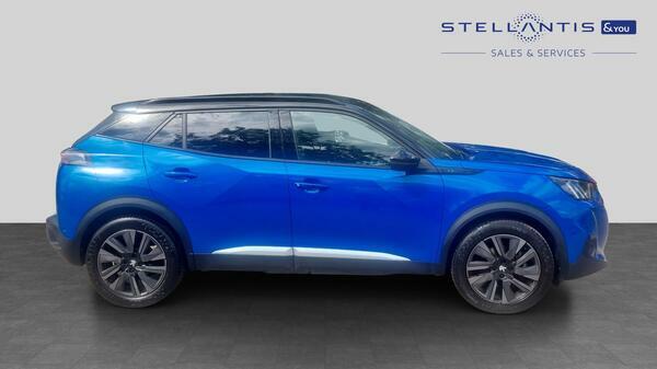 Peugeot e-2008 50Kwh Gt Premium Suv 136 Ps ML22EJJ  #2