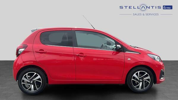Peugeot 108 1.0 Allure Hatchback Euro 6 Ss Red #2