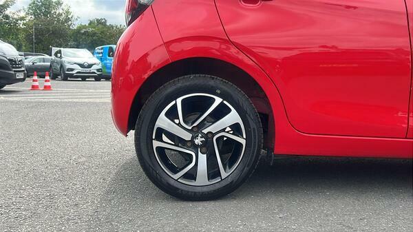 Peugeot 108 1.0L Allure 72 Bhp Purple #11