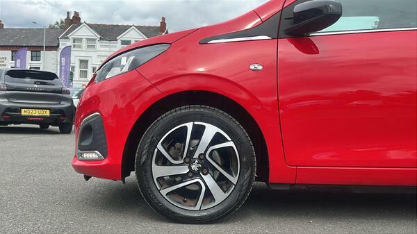Peugeot 108 1.0L Allure 72 Bhp Purple #14