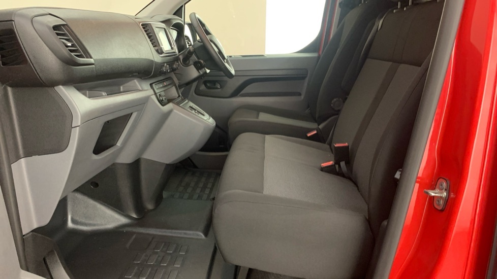 Vauxhall Vivaro 100Kw Ultimate XL 75Kwh 7 Seat #60