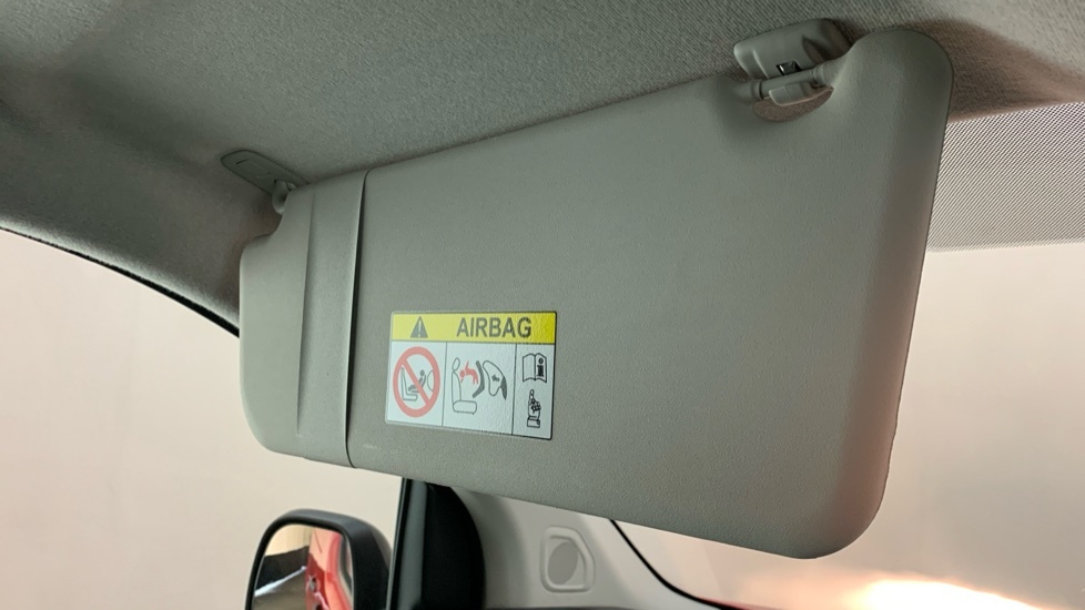 Vauxhall Vivaro 100Kw Ultimate XL 75Kwh 7 Seat #37
