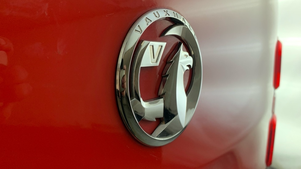 Vauxhall Vivaro 100Kw Ultimate XL 75Kwh 7 Seat #58