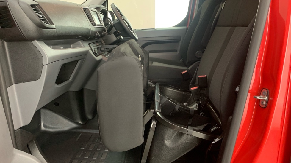 Vauxhall Vivaro 100Kw Ultimate XL 75Kwh 7 Seat #61
