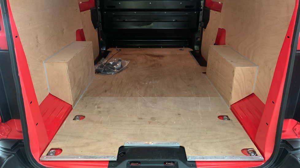 Vauxhall Vivaro 100Kw Ultimate XL 75Kwh 7 Seat #44