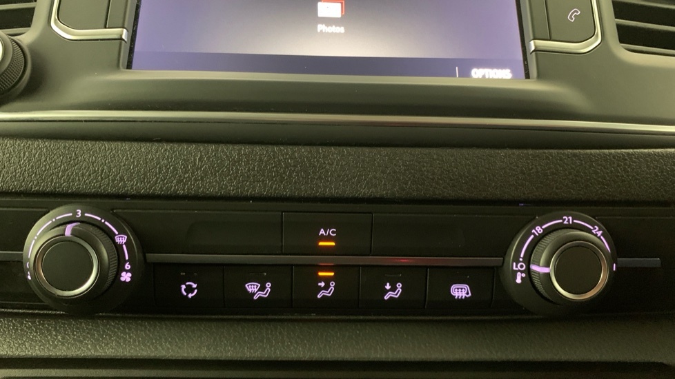 Vauxhall Vivaro 100Kw Ultimate XL 75Kwh 7 Seat #32