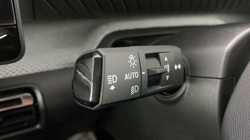 Citroen C3 1.2 Turbo Plus Hatchback Euro 6 #19