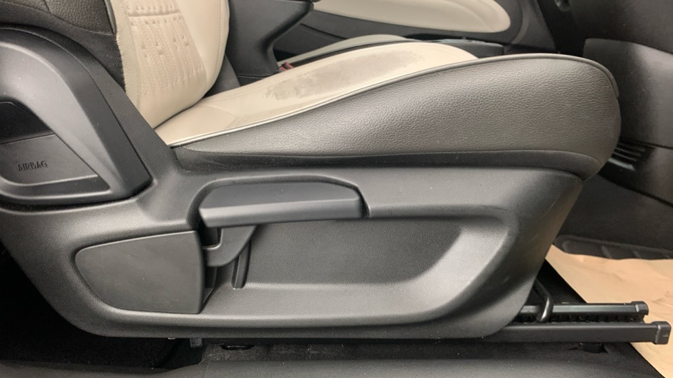 Fiat 500E C 2021 42Kwh Icon Convertible 118 Gold #56