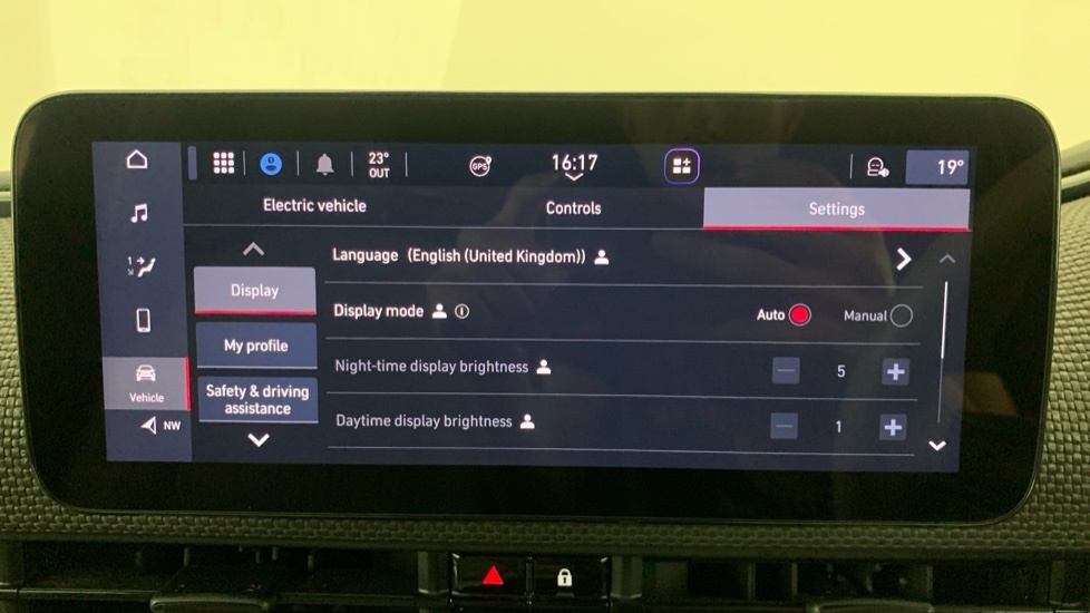 Fiat 500E C 2021 42Kwh Icon Convertible 118 Gold #49