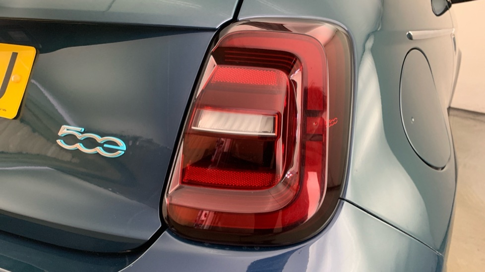 Fiat 500E C 2021 42Kwh Icon Convertible 118 Gold #41