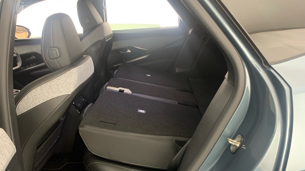 Peugeot 3008 73Kwh Allure  #52
