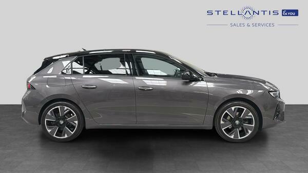 Vauxhall Astra 54Kwh Ultimate Hatchback 156 Ps LL25CPX  #2