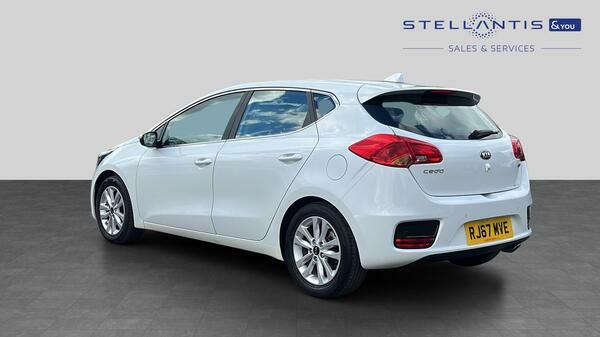 Kia Ceed 1.6 Crdi 2 Hatchback Dct Euro 6 Ss RJ67MVE #6