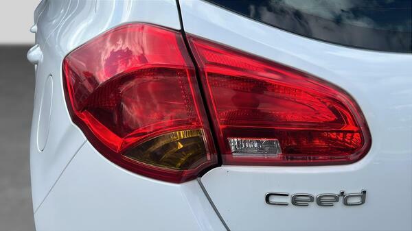Kia Ceed 1.6 Crdi 2 Hatchback Dct Euro 6 Ss RJ67MVE #5