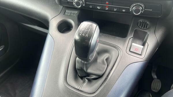 Peugeot Rifter 1.5 Bluehdi 100 Blue #23