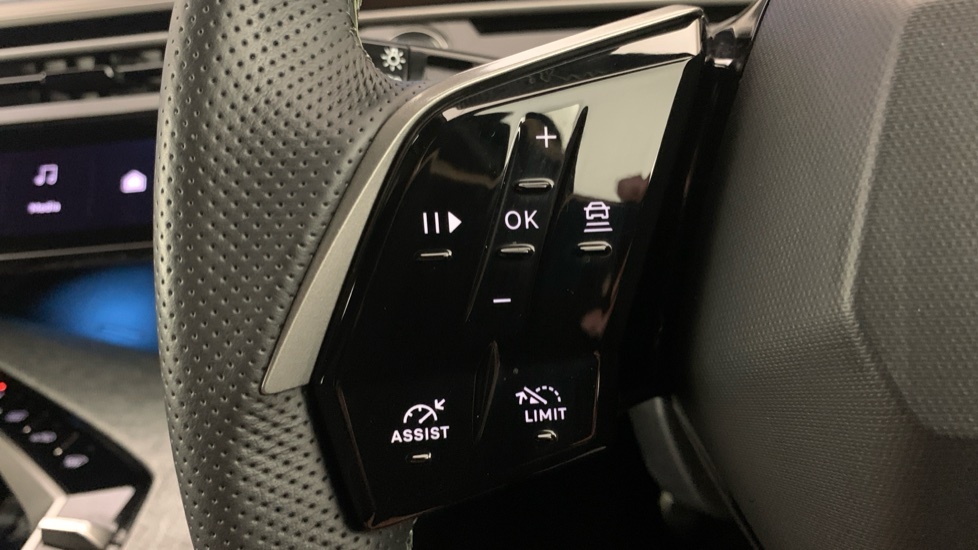 Peugeot 5008 1.2 Hybrid 145 Allure E-dsc6 Grey #16