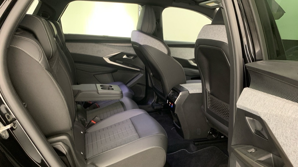 Peugeot 5008 1.2 Hybrid 145 Allure E-dsc6 Grey #65