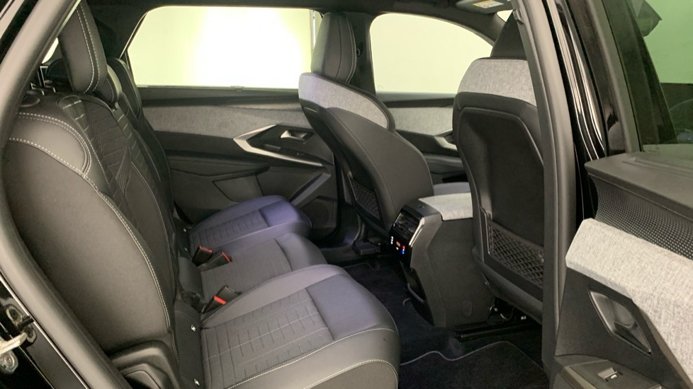 Peugeot 5008 1.2 Hybrid 145 Allure E-dsc6 Grey #63