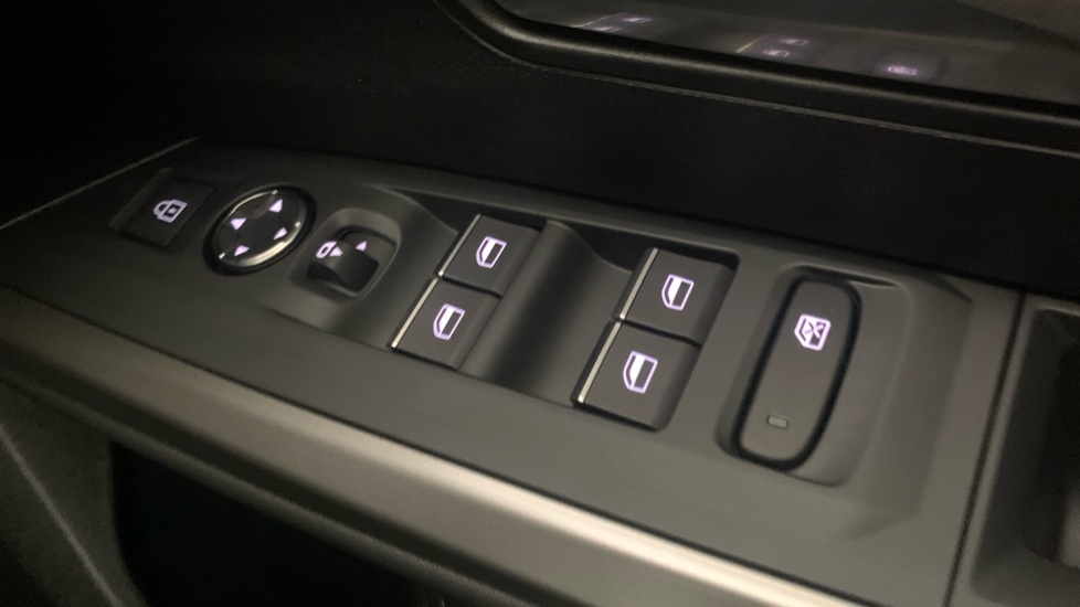 Peugeot 5008 1.2 Hybrid 145 Allure E-dsc6 Grey #37
