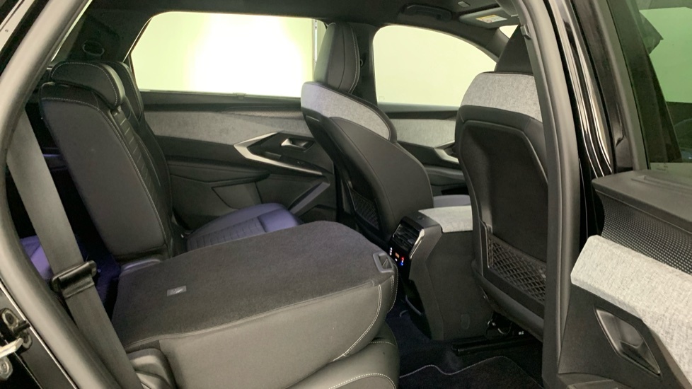 Peugeot 5008 1.2 Hybrid 145 Allure E-dsc6 Grey #64