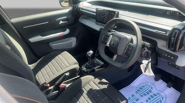 Citroen C3 Aircross 1.2 Turbo Plus Red #32