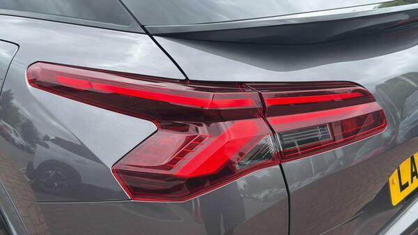 Citroen C5 X 1.6 12.4Kwh Shine Hatchback Plug-in Hyb  #5