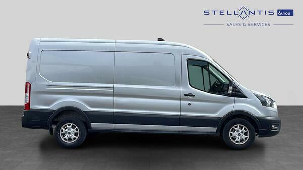 Ford Transit Custom 2.0 350 Ecoblue Trend Panel Van BT73XUY #2